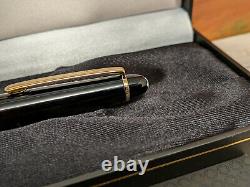 MONTBLANC Meisterstuck Gold Trim 145 Fountain Pen, M 14K Nib
