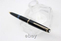 MONTBLANC Meisterstuck No. 22-Black Precious Resin-Fountain Pen-14K GOLD NIB-60's