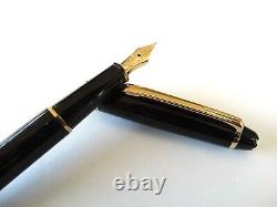 Montblanc Meisterstuck 144 Fountain Pen In Black & Gold With 14k Gold Nib M