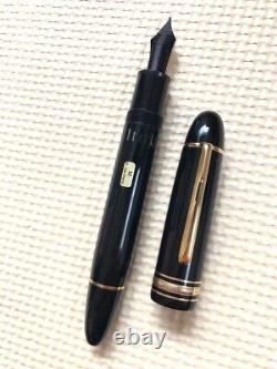 Montblanc Meisterstuck 149 Black & Gold 14K Fountain Pen M Nib USED