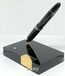 Montblanc Meisterstuck 149 Fountain Pen 18K Gold Nib With Desk Stand