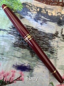 Montblanc Meisterstuck 163, Burgundy Classique Pen, nice working condtion