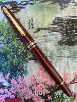 Montblanc Meisterstuck 163 Red? Classique Rollerball Pen? Nice working Condition