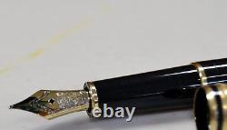 Montblanc Meisterstuck Classique Fountain Pen 144, Black with Gold Trim