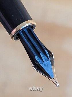 Montblanc Meisterstuck Classique' Fountain Pen 14k 585 Solid Gold Medium Nib