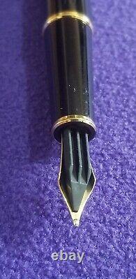 Montblanc Meisterstuck Fountain Pen 14K Gold Two Tone 4810 585