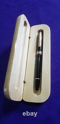 Montblanc Meisterstuck Fountain Pen 14K Gold Two Tone 4810 585